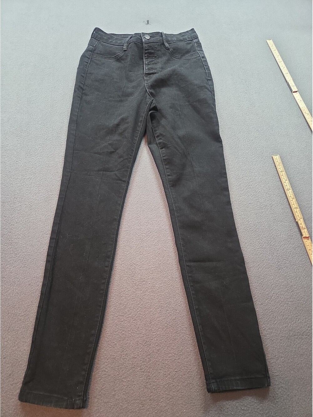 women's/juniors black denim jeans by Dollhouse size 5/6